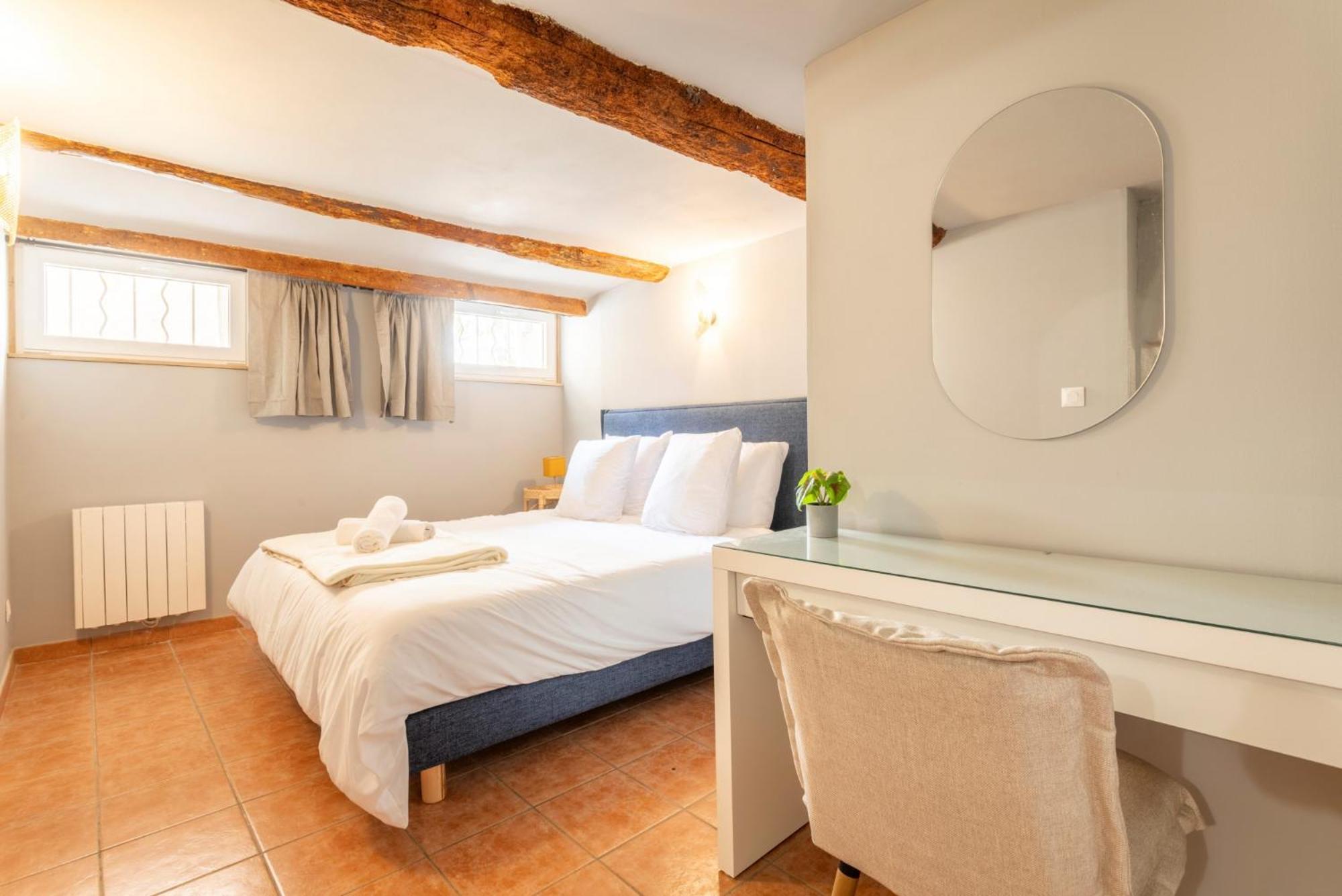 Le Petit Saint Esprit - Centre - Calme - Lumineux - Fibre Apartment